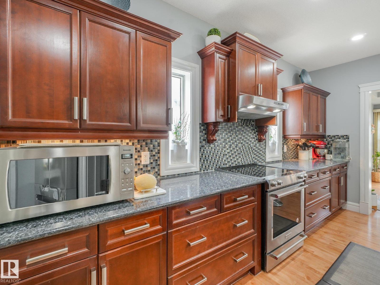 544 ADAMS WY SW - 21