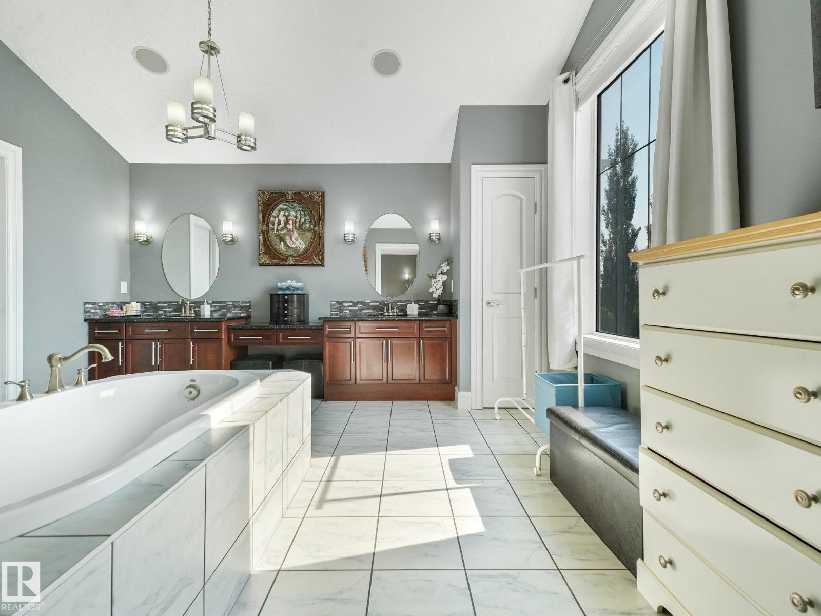 544 ADAMS WY SW - 44