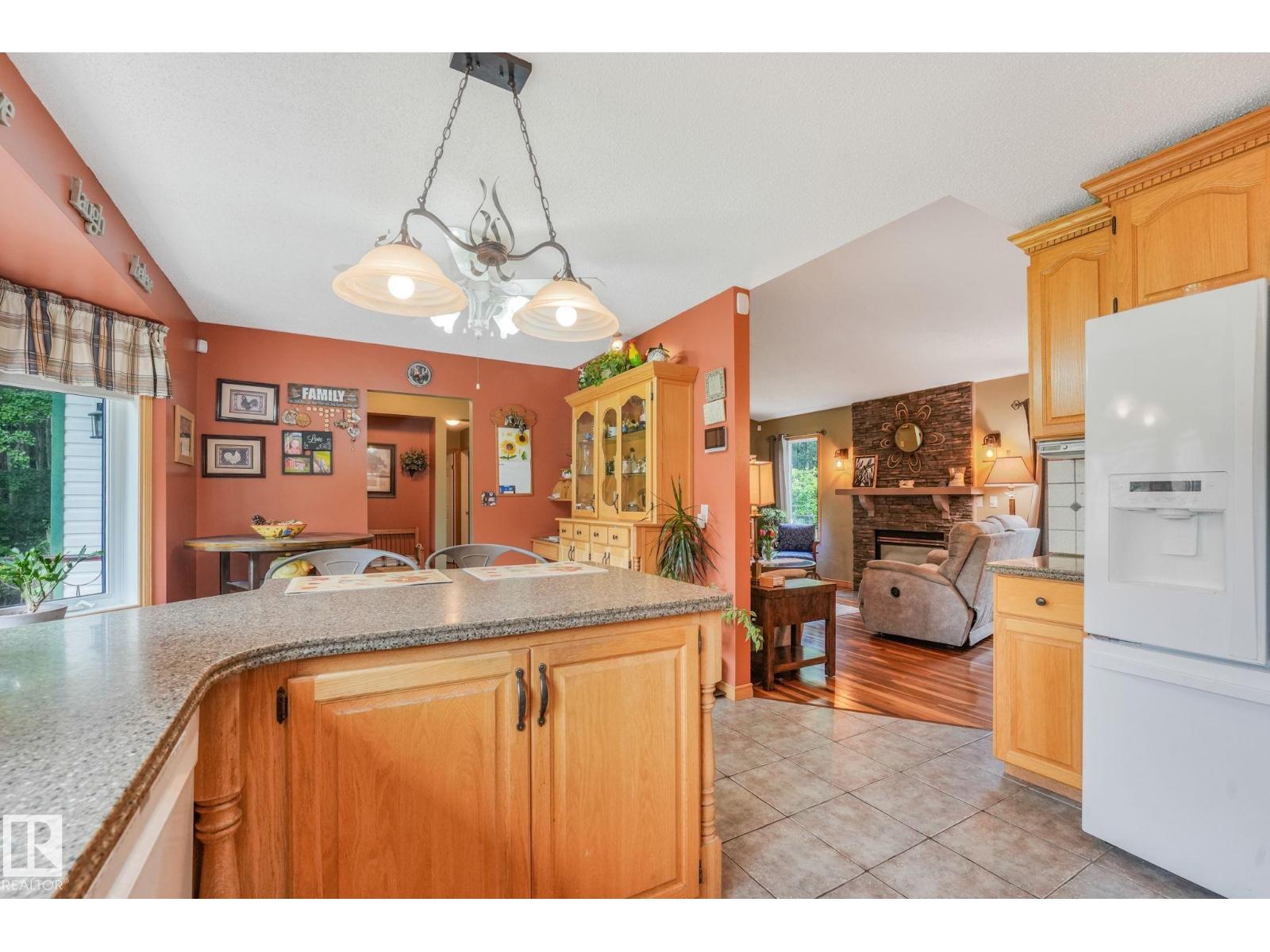 #170 21252 TWP ROAD 530 - 12