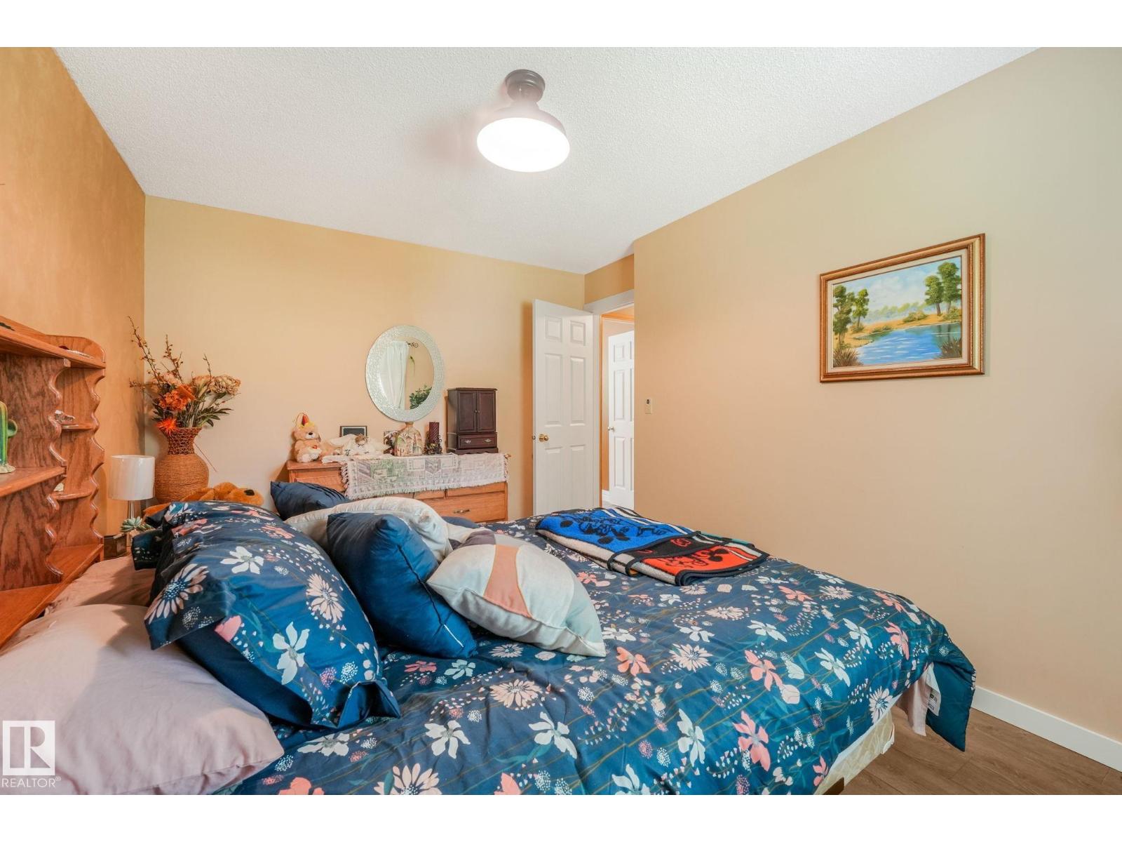 #170 21252 TWP ROAD 530 - 24