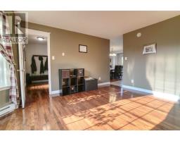 32 Abbotts Road thumbnail 12