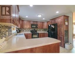 32 Abbotts Road thumbnail 9