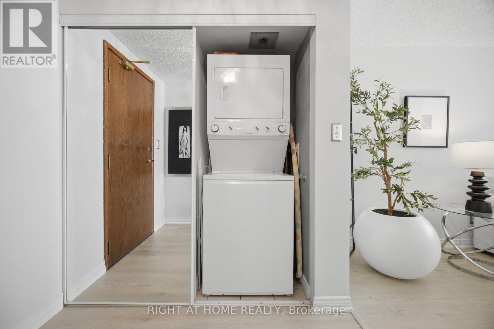 #1711 1276 MAPLE CROSSING BOULEVARD - Image 31
