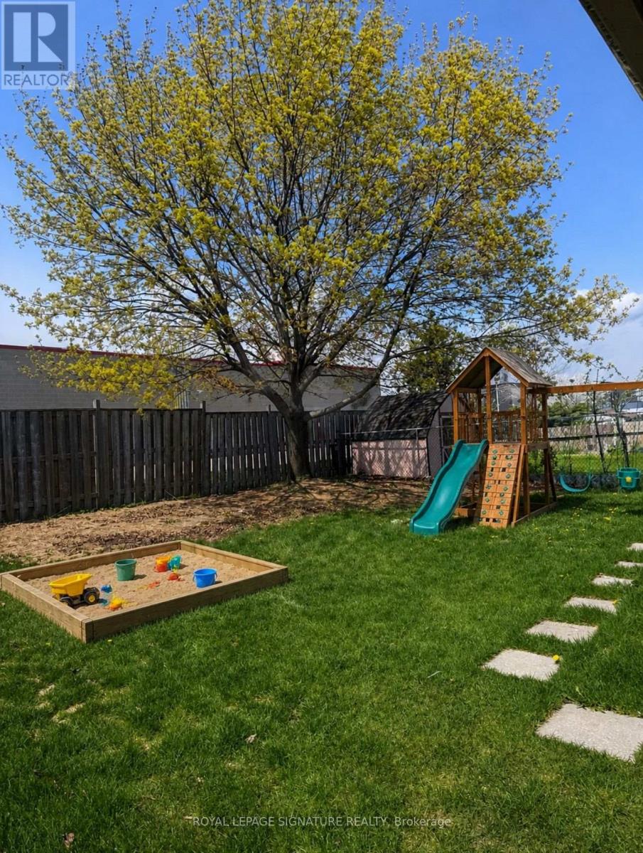 66 VICTOR BOULEVARD - 5