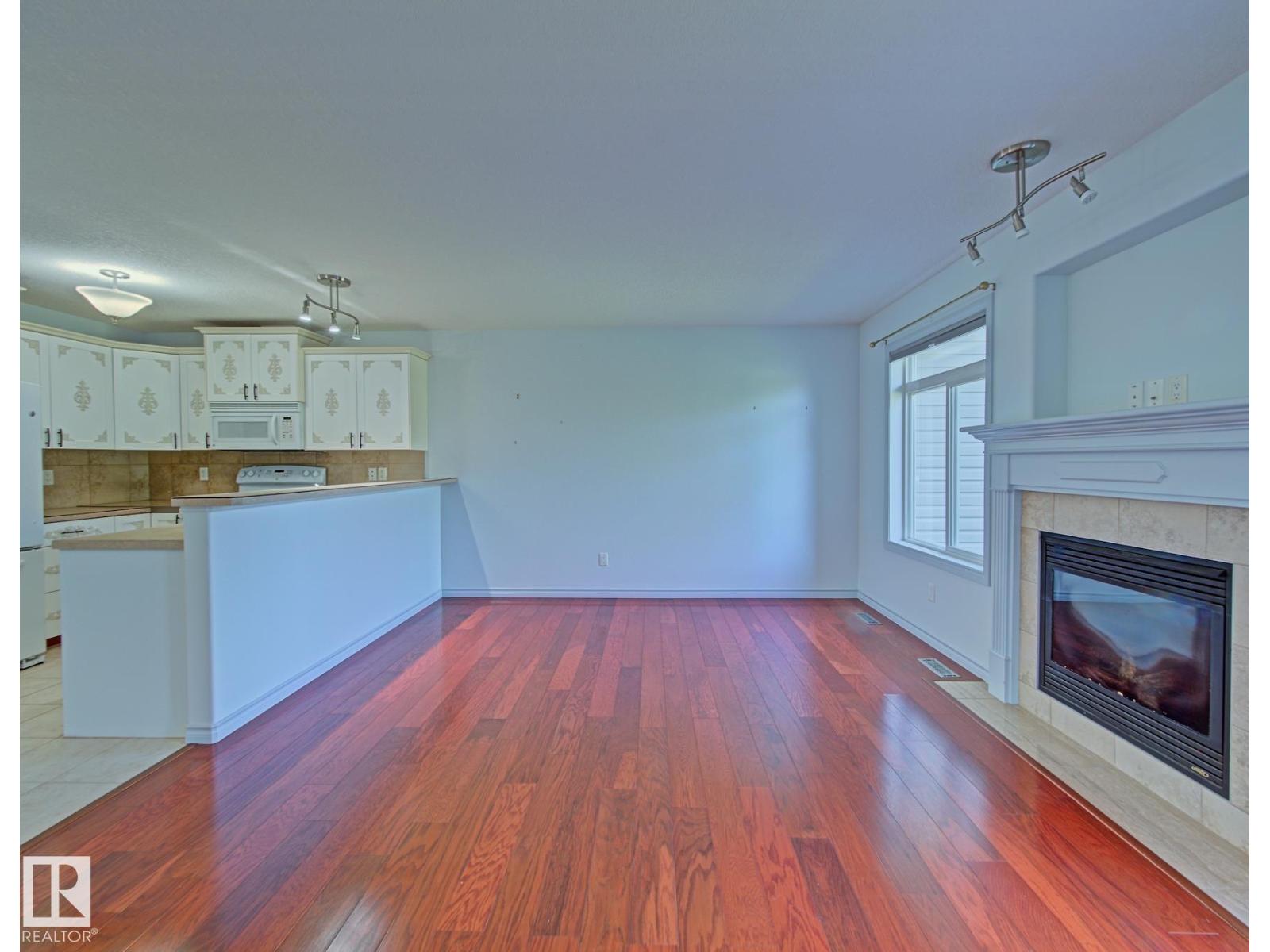 #3 10 Woodcrest LN - 8