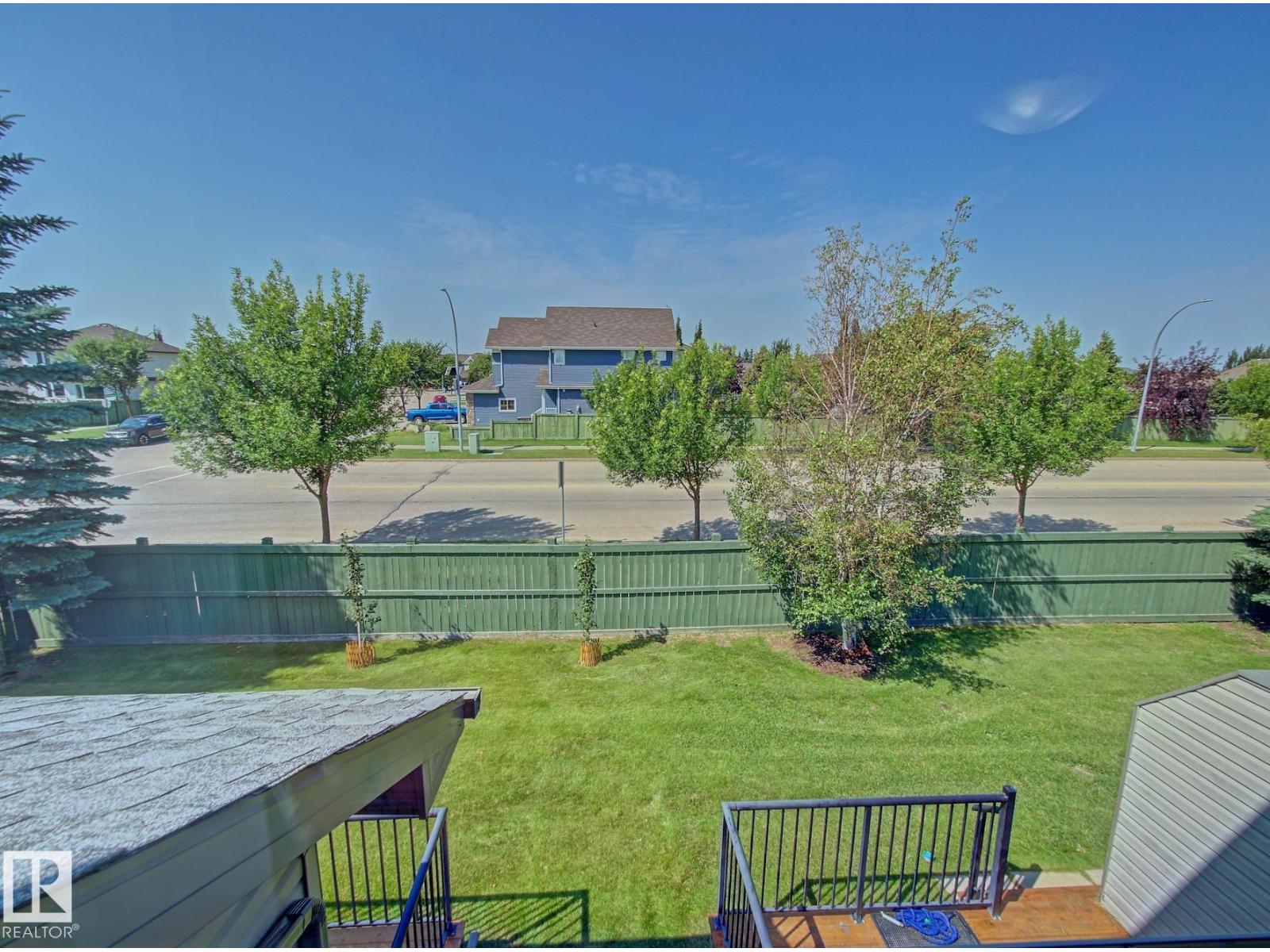 #3 10 Woodcrest LN - 24