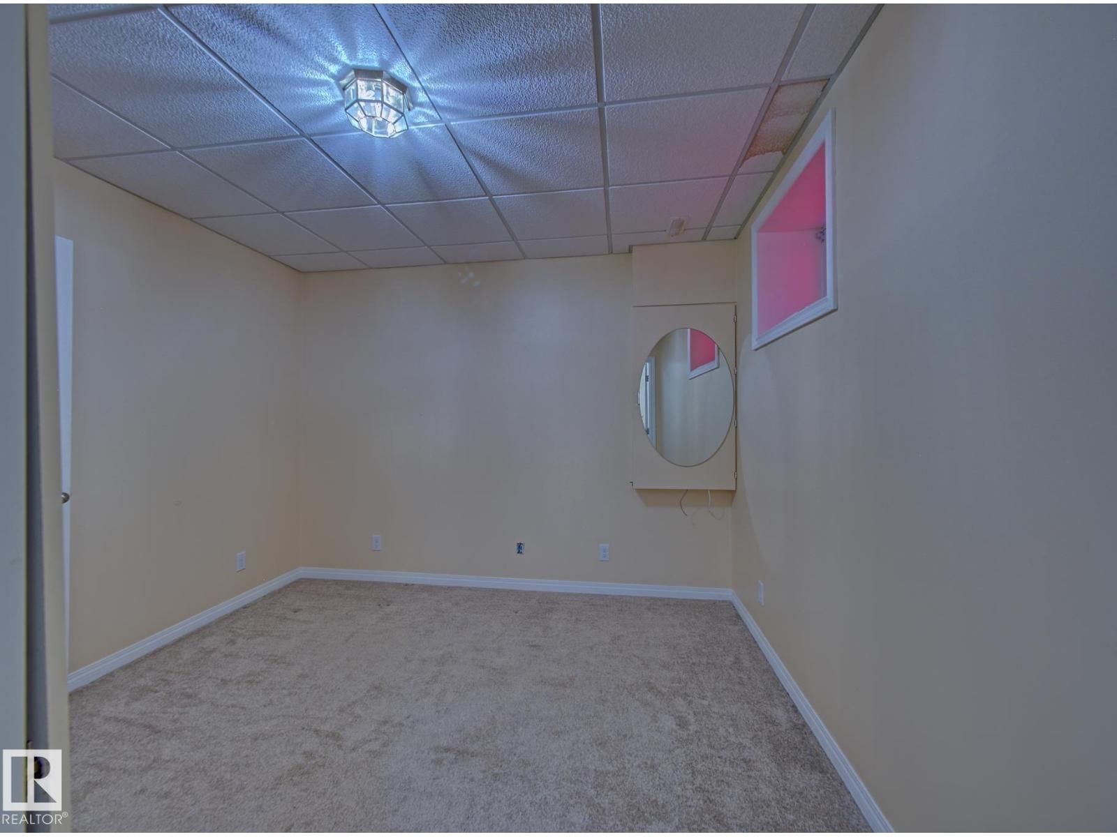 #3 10 Woodcrest LN - 33