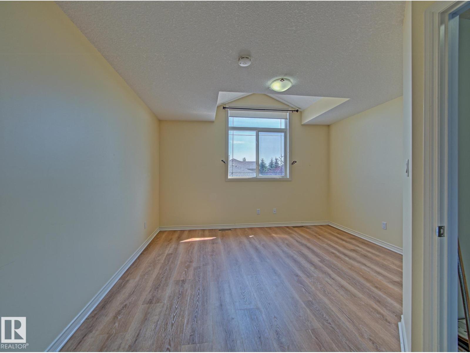#3 10 Woodcrest LN - 15