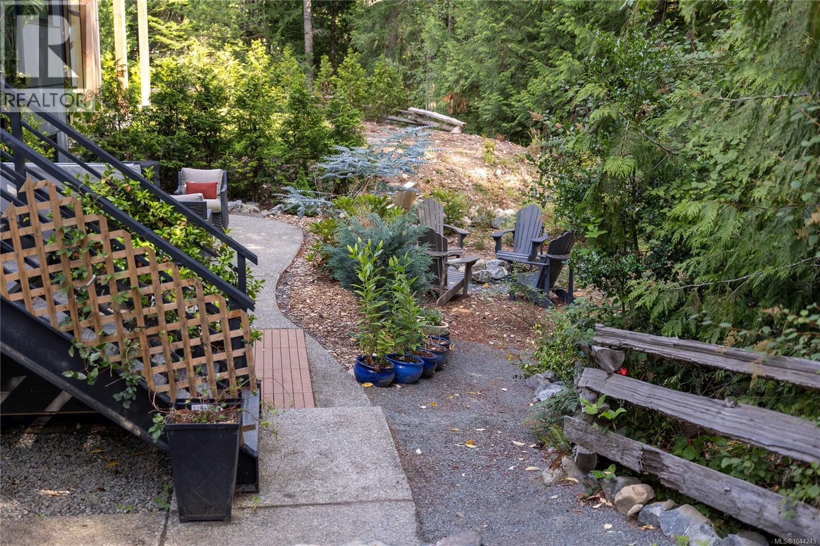 613 Medalist Ave - Image 49