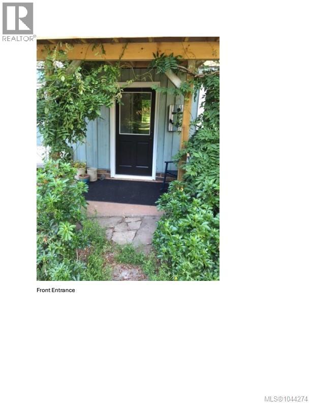 1215 North End Rd - 3