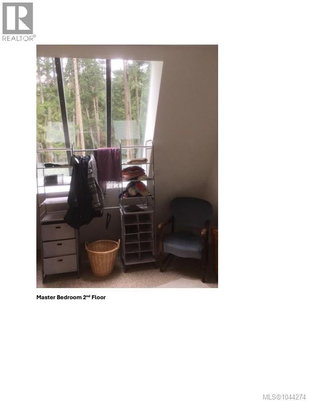 1215 North End Rd - 19