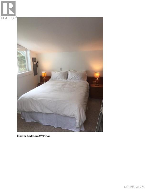 1215 North End Rd - Image 18