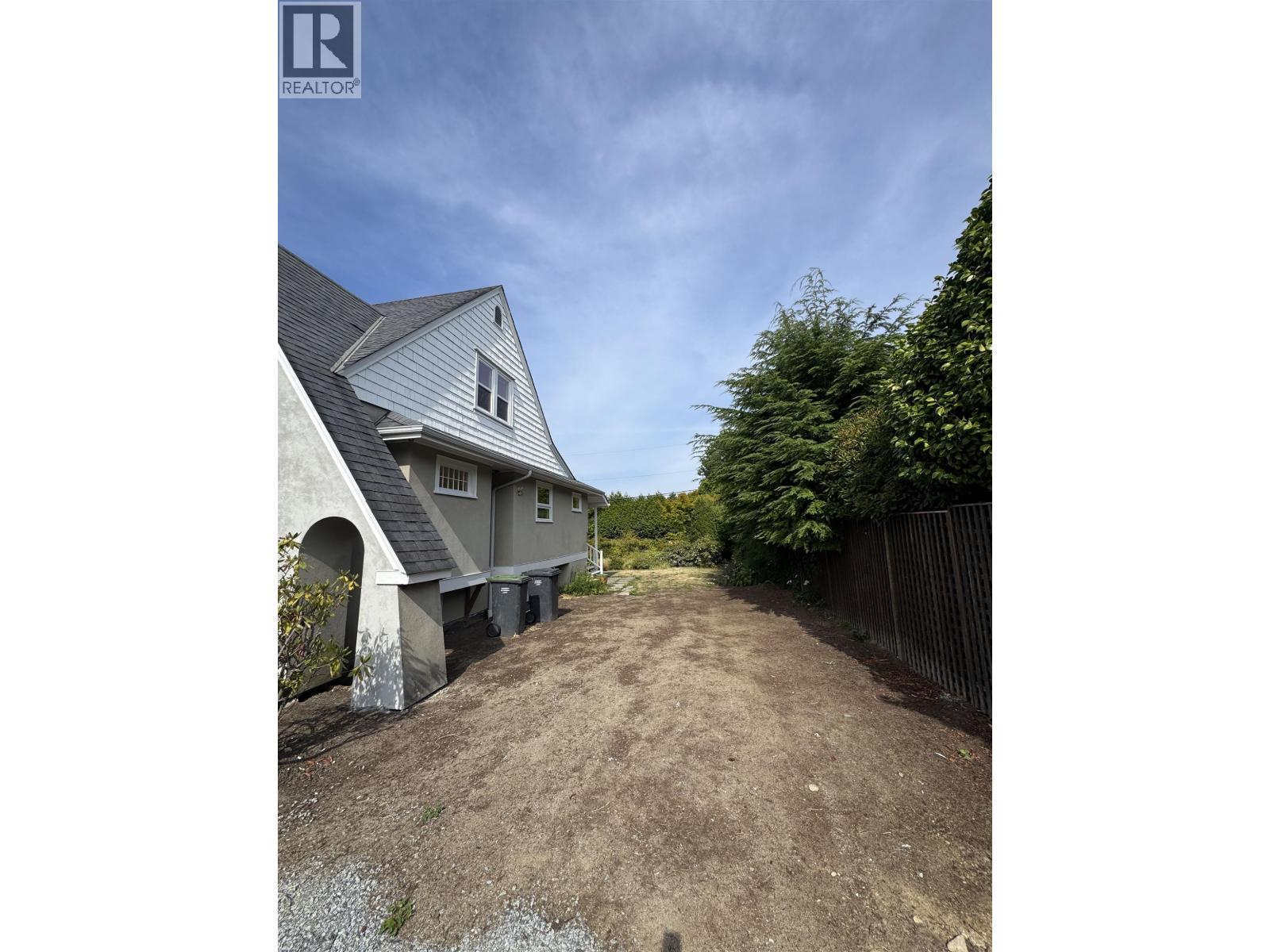 4 Bed, 2 Bath House for Rent in Vancouver – 1758B WESTERN PARKWAY, Vancouver – MLS# R3151919 - Image 2