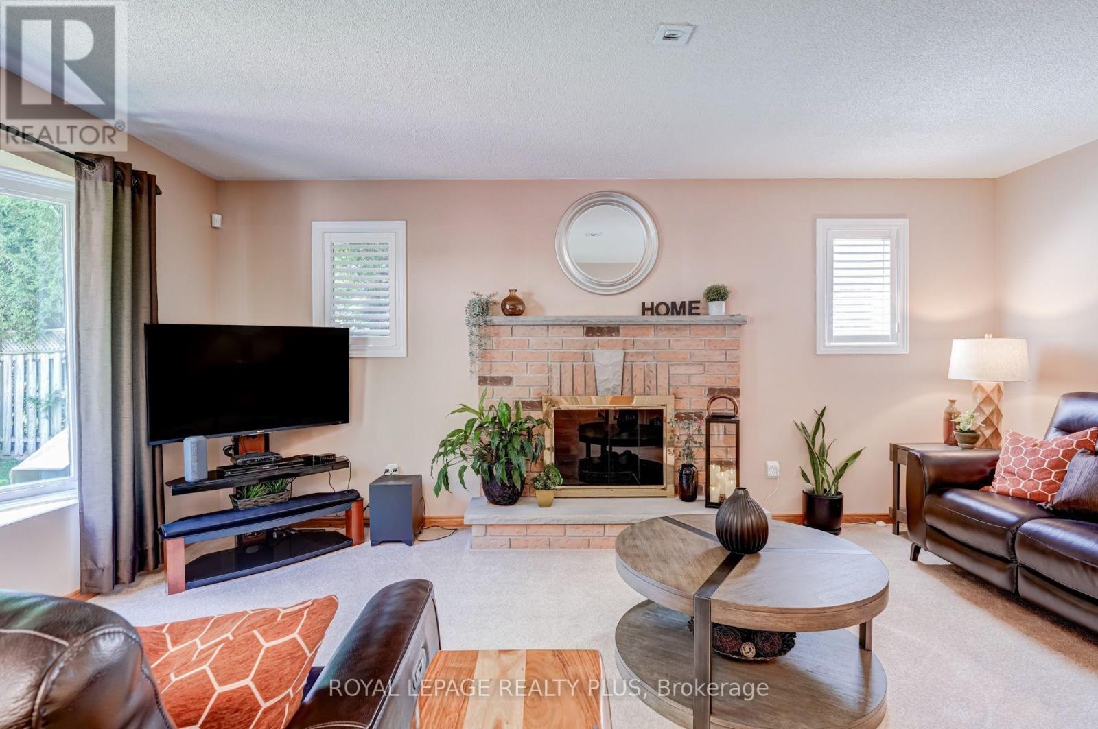 1459 RAVENSMOOR CRESCENT - 12