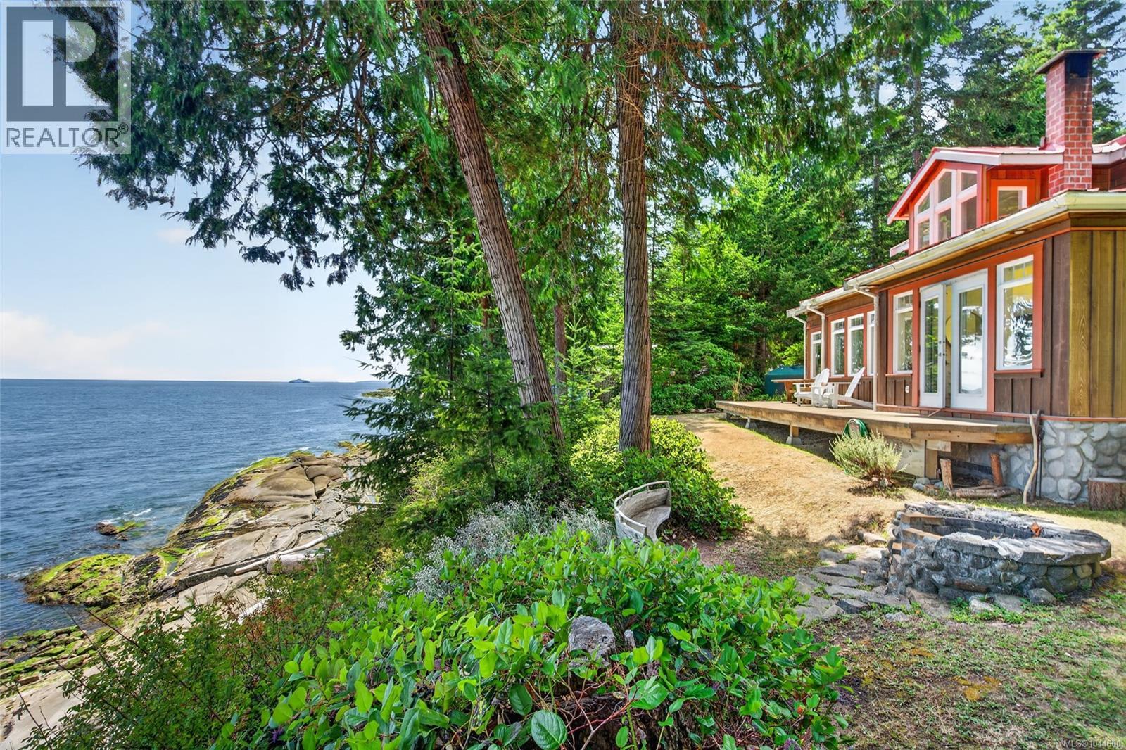 105 Island Park Dr