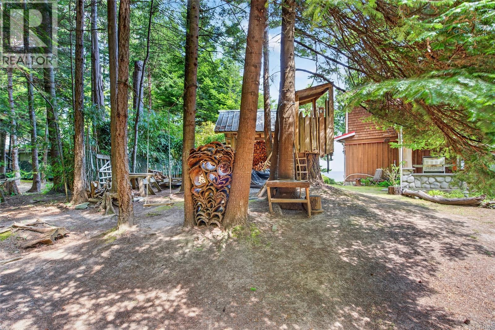 105 Island Park Dr - Image 32