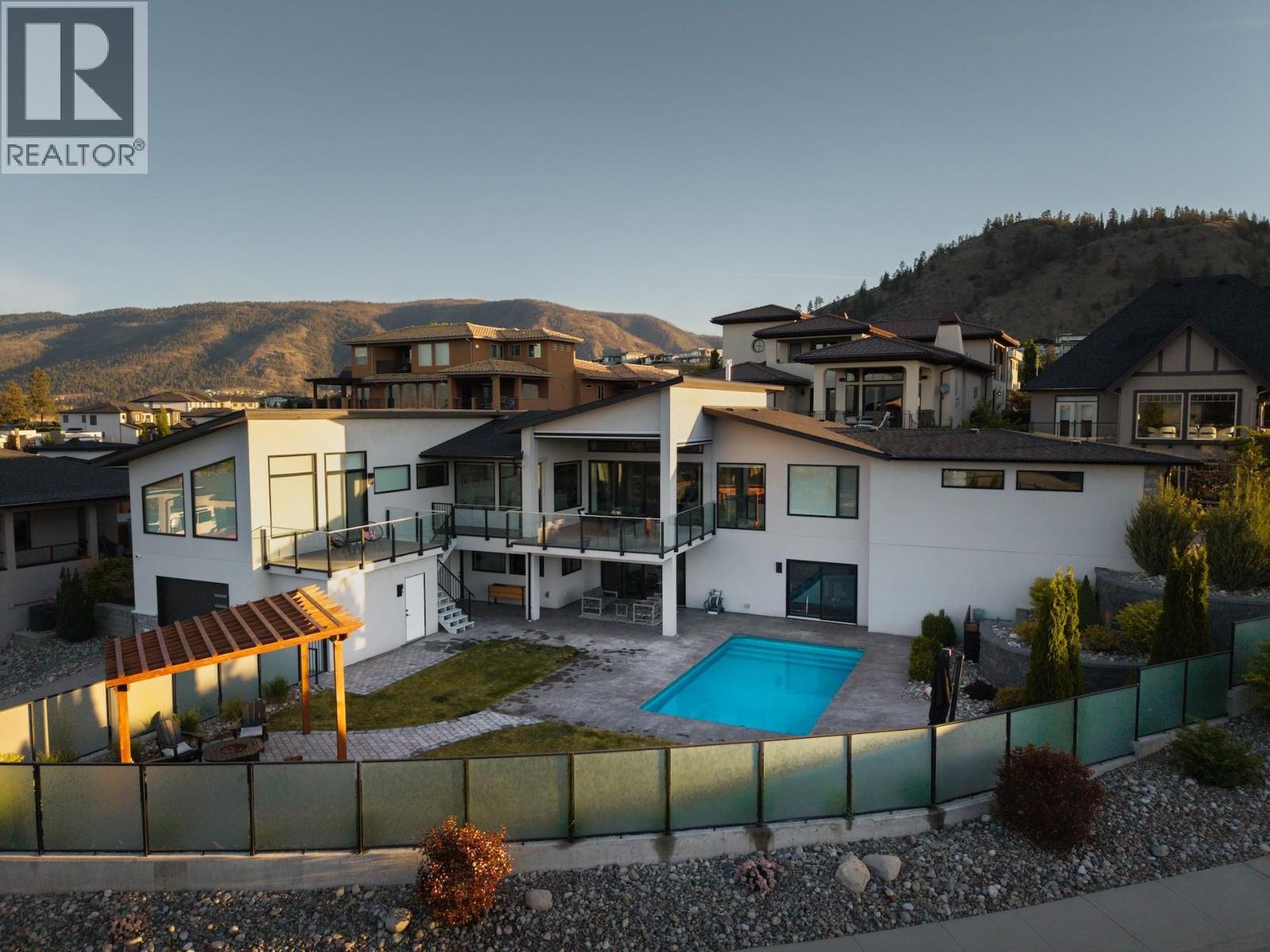 3276 Vineyard View Drive