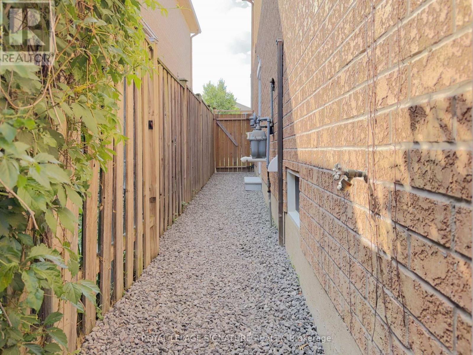 3321 RAINDANCE CRESCENT - Image 35