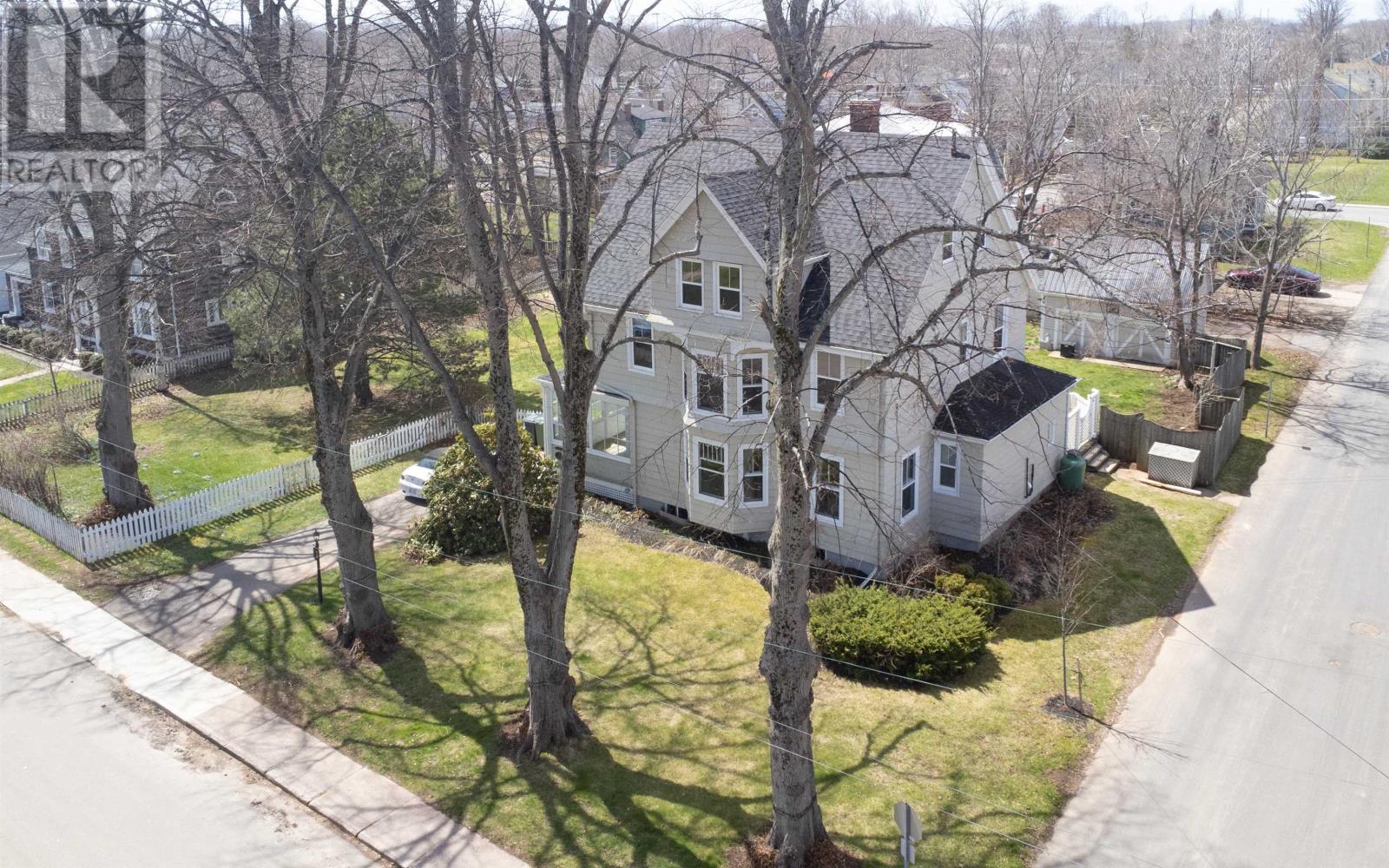 25 Greenfield Avenue - 44