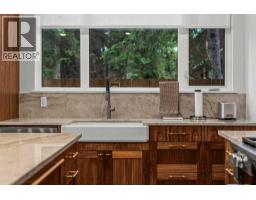 4pc Bathroom - 533 3rd Street, Canmore, AB T1W2H8 Photo 24