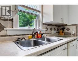 1pc Bathroom - 74 Marlborough Street East, Leamington, ON N8H1W9 Photo 6