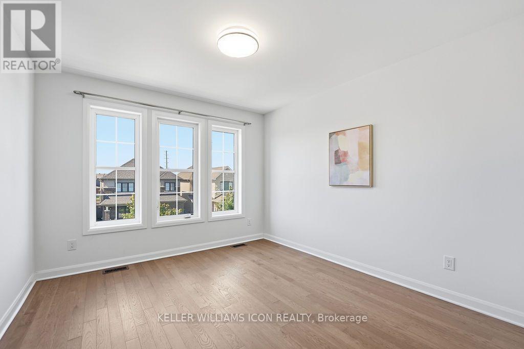 15 AURA AVENUE - 32