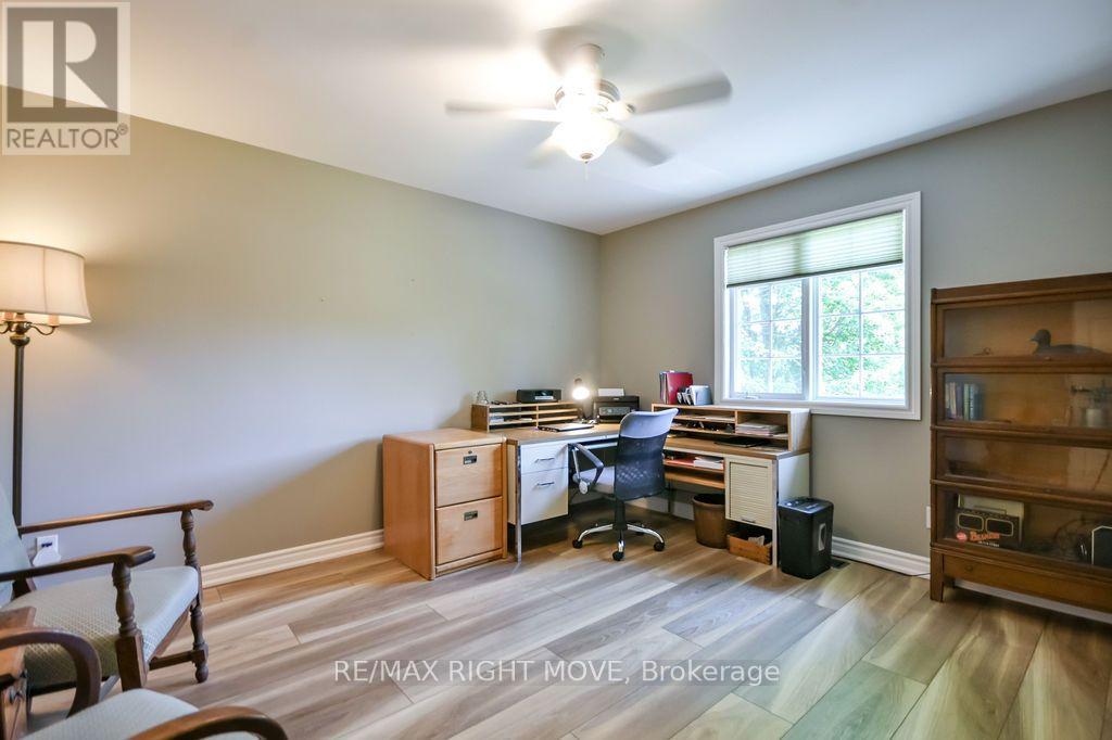 2636 WESTSHORE CRESCENT - 17