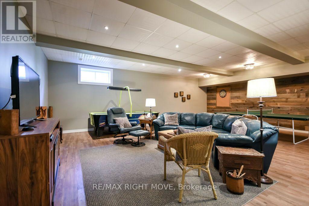 2636 WESTSHORE CRESCENT - 27