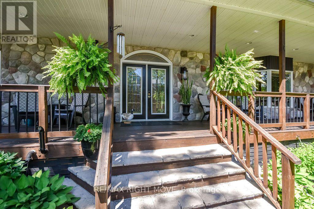 2636 WESTSHORE CRESCENT - 39