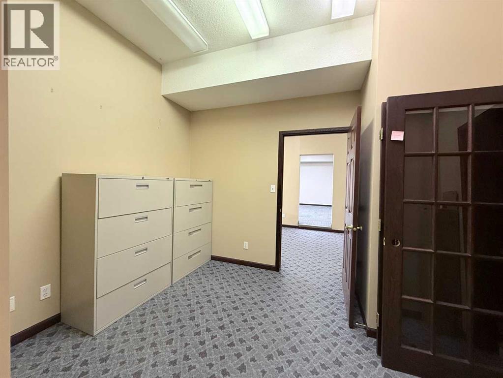 9824 97 Avenue - Photo 10