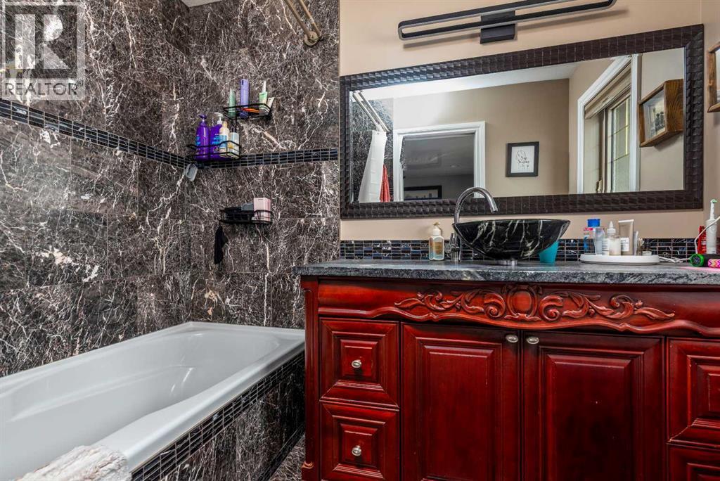 1306 52C Avenue - Image 18