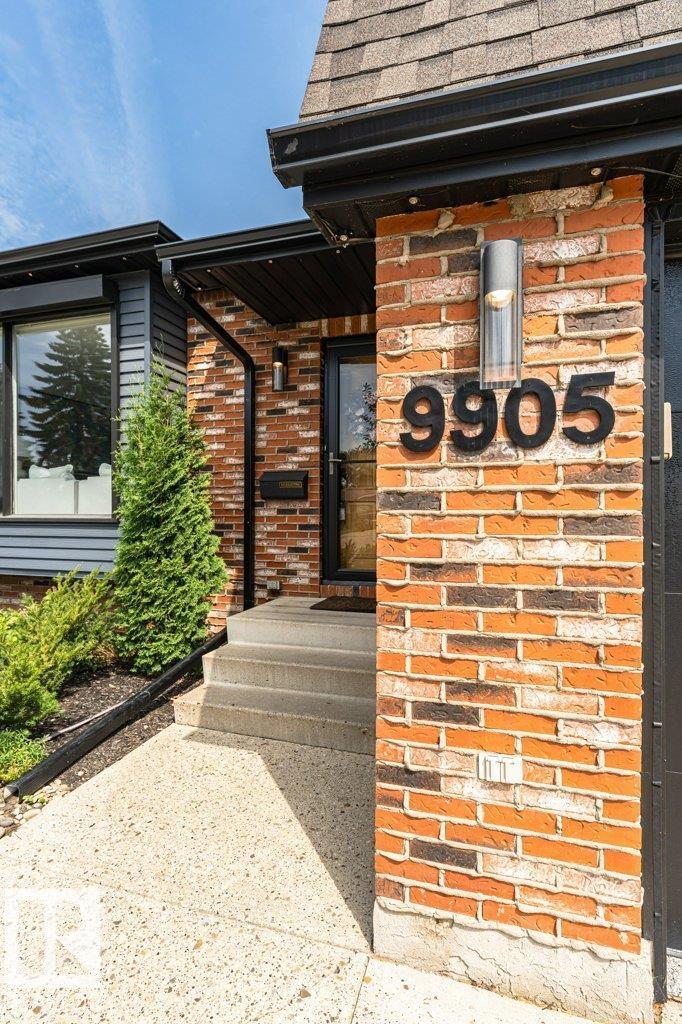 9905 81 ST - 4