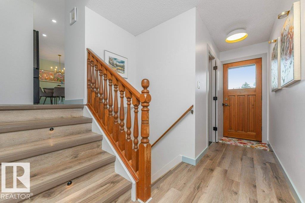 9905 81 ST - 42