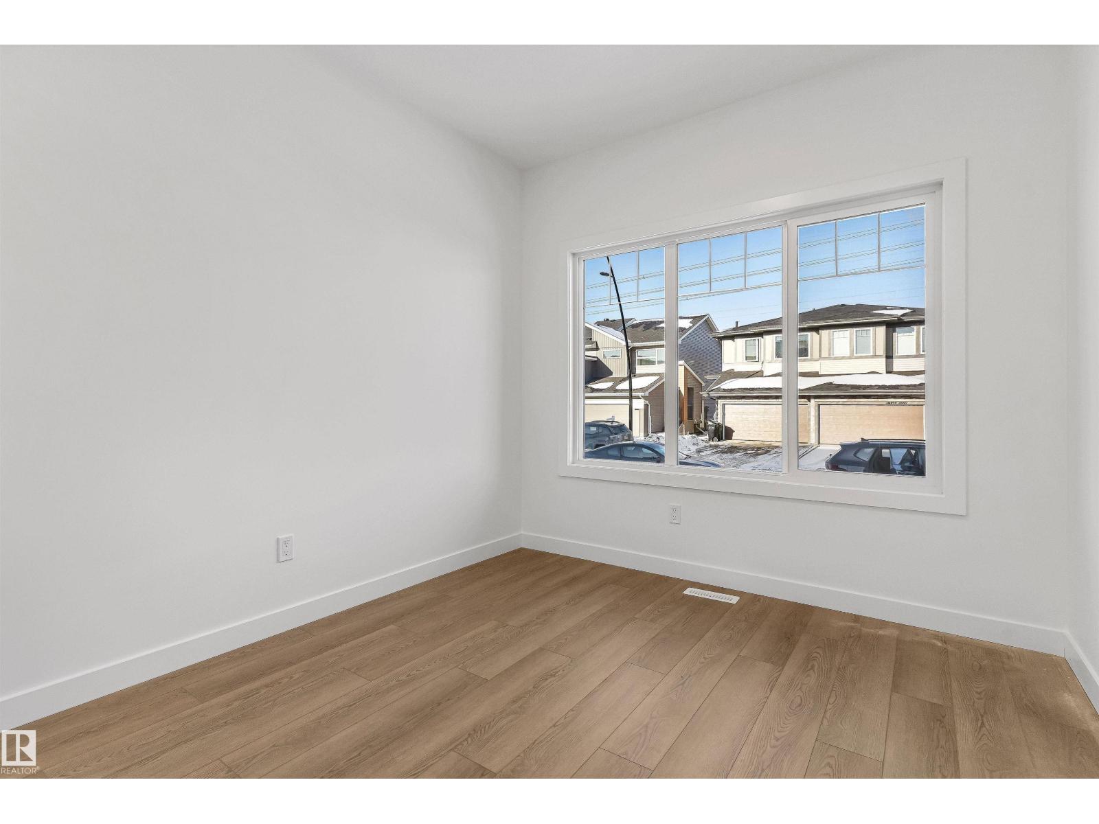 18863 29 AV NW, The Uplands, Edmonton photo 3