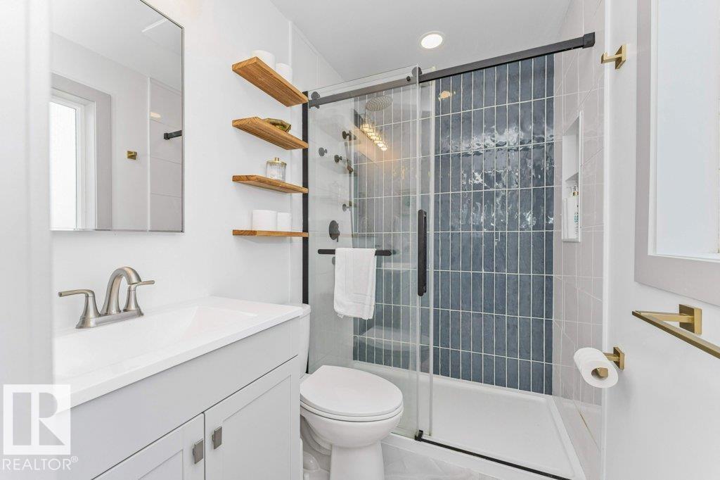 9905 81 ST - 32