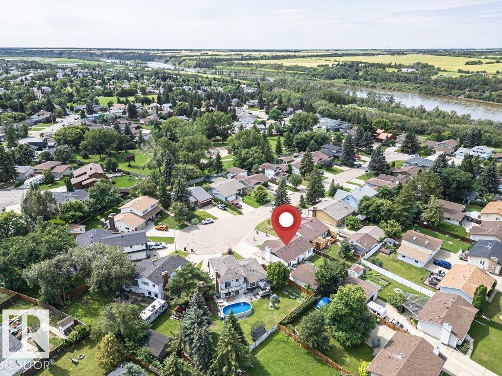 9905 81 ST - 68