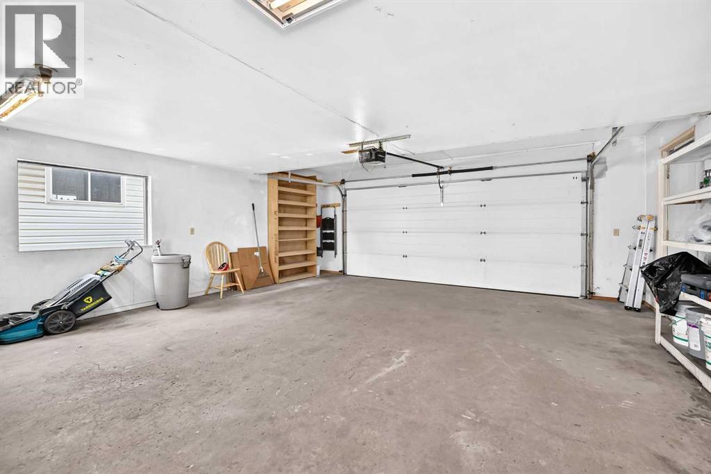 37 Kennings Crescent - 34