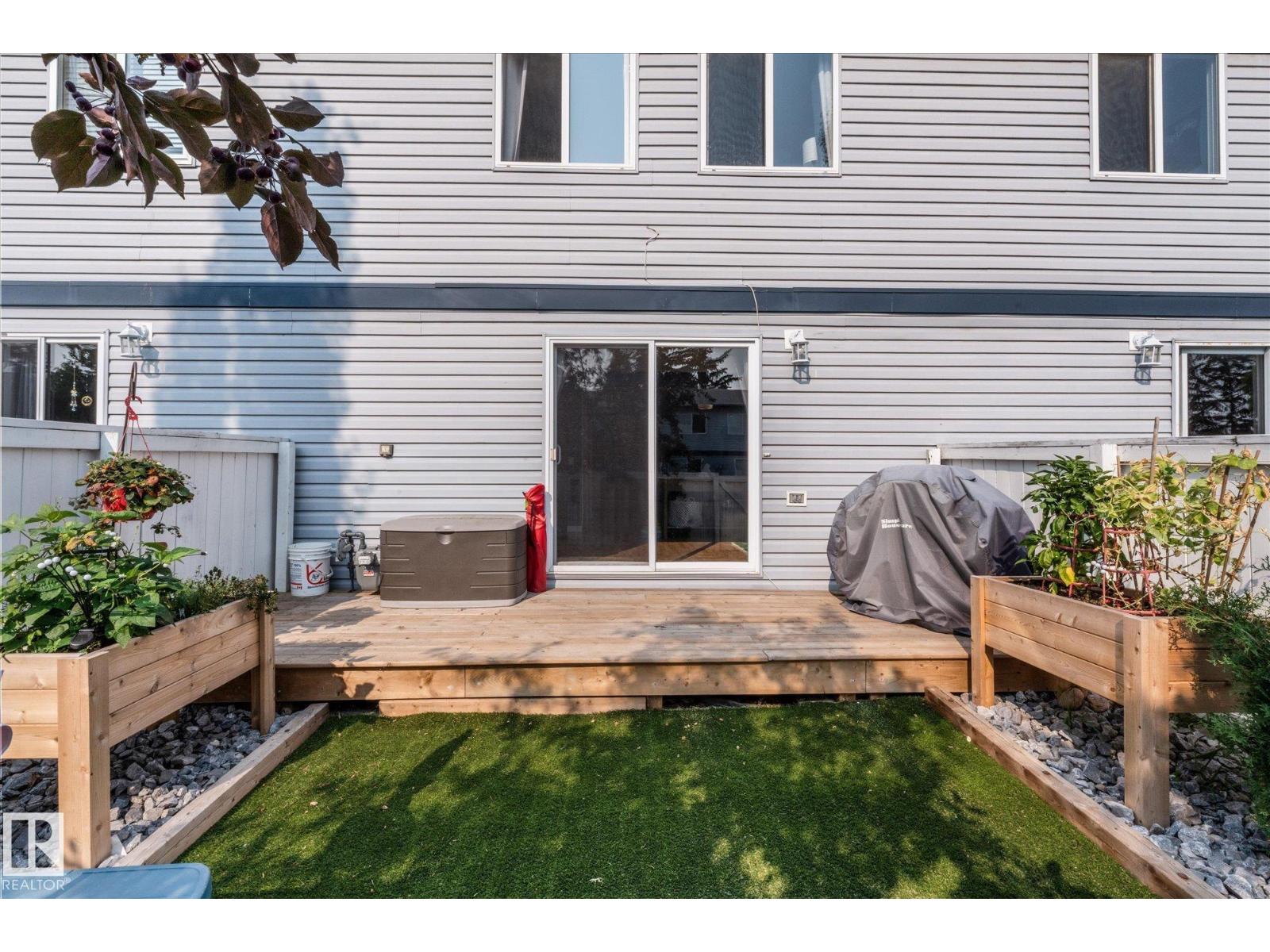 #26 100 WESTRIDGE CR - 32
