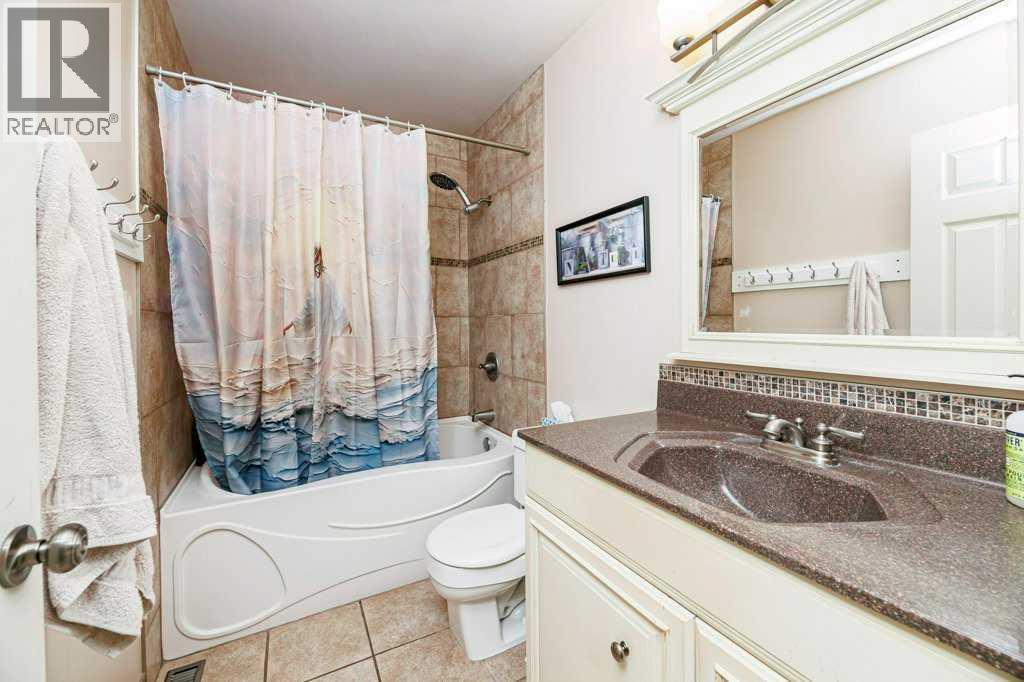 65 Hart Crescent South, Red Deer
