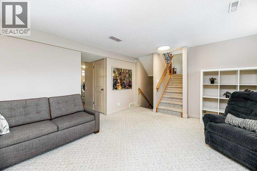 65 Hart Crescent South, Red Deer