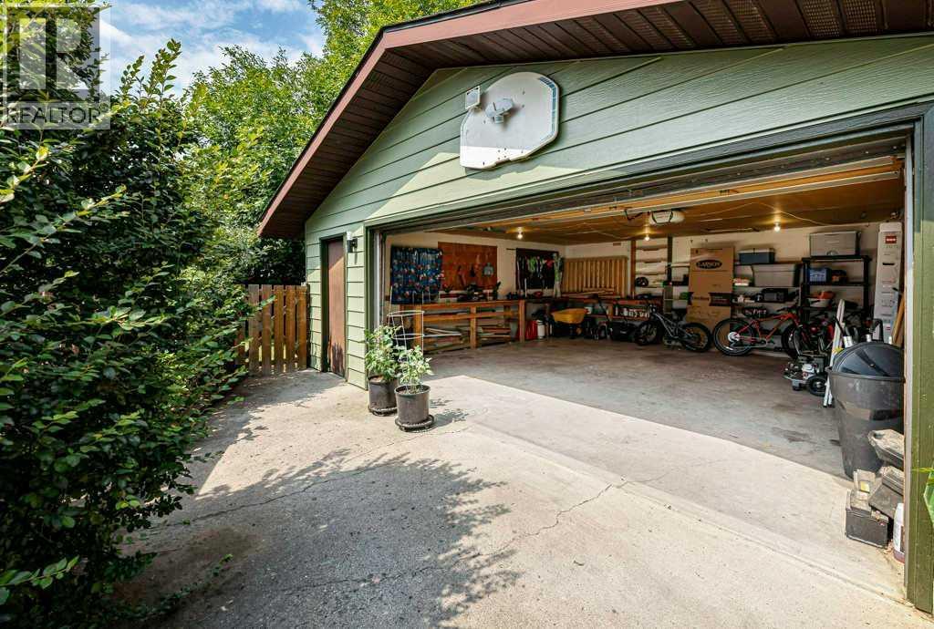 65 Hart Crescent South, Red Deer