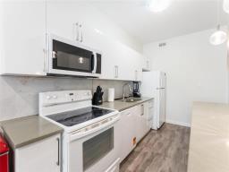 902 Boyd Avenue, Winnipeg, MB R2X0Z7 Photo 12