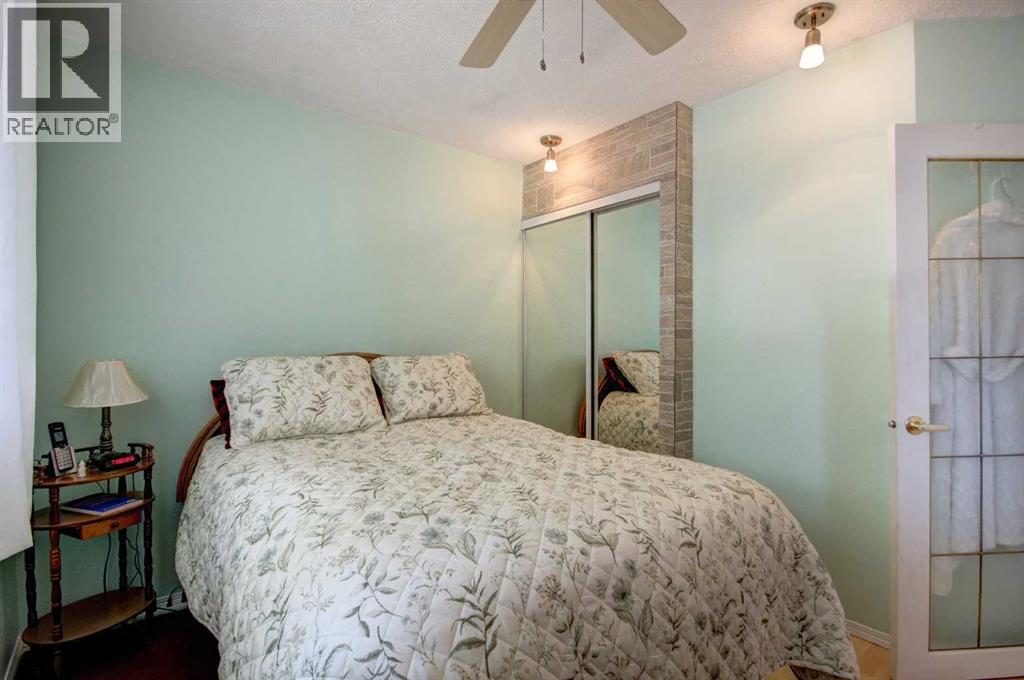 419 2 Street N - 14