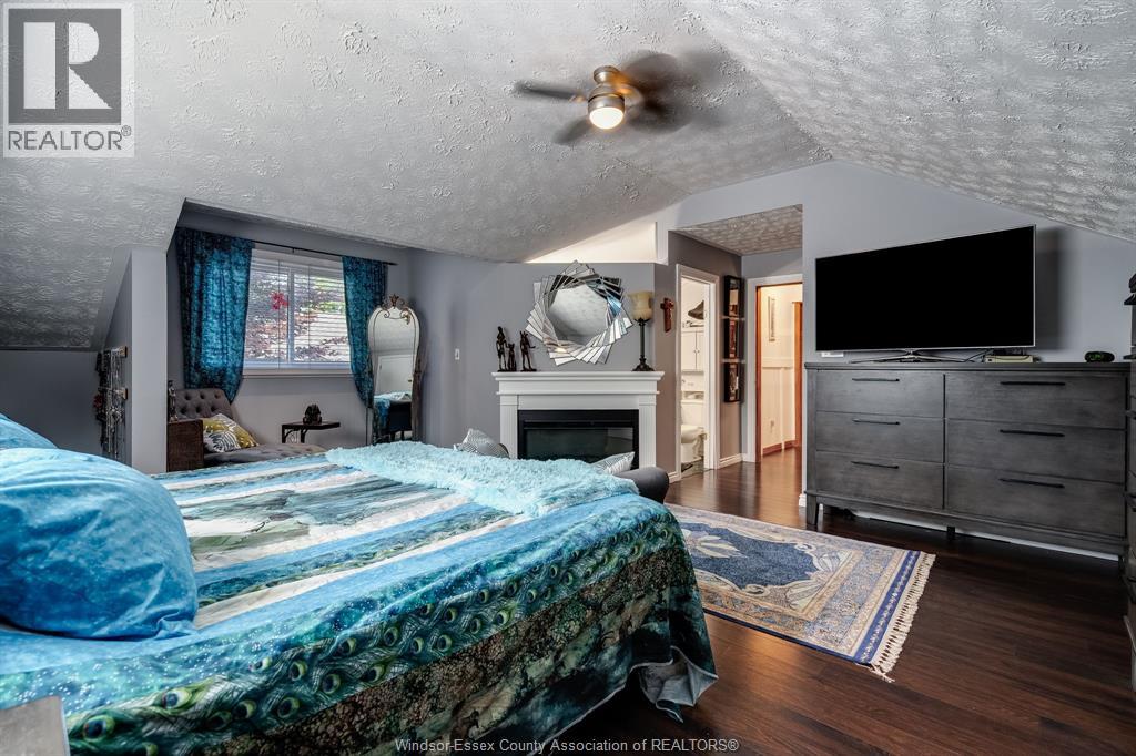 110 Lake Erie DRIVE - 23