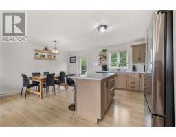 917 Pouch Cove Line thumbnail 12