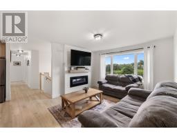 917 Pouch Cove Line thumbnail 15
