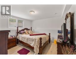 917 Pouch Cove Line thumbnail 26