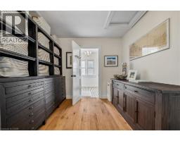 Living room - 573 Beach Boulevard, Hamilton, ON L8H6X8 Photo 18