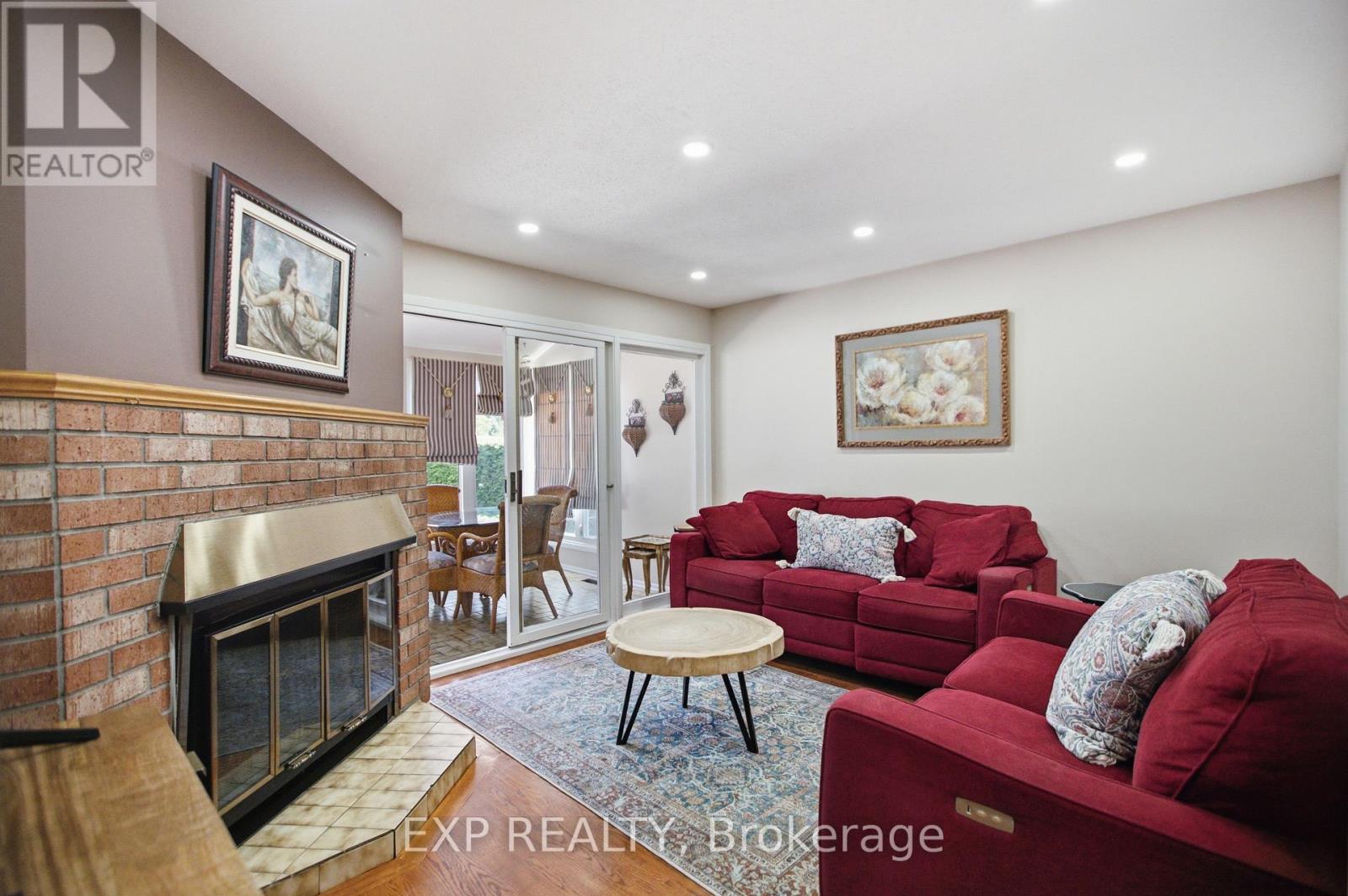 42 VALLEY RIDGE STREET - Image 13