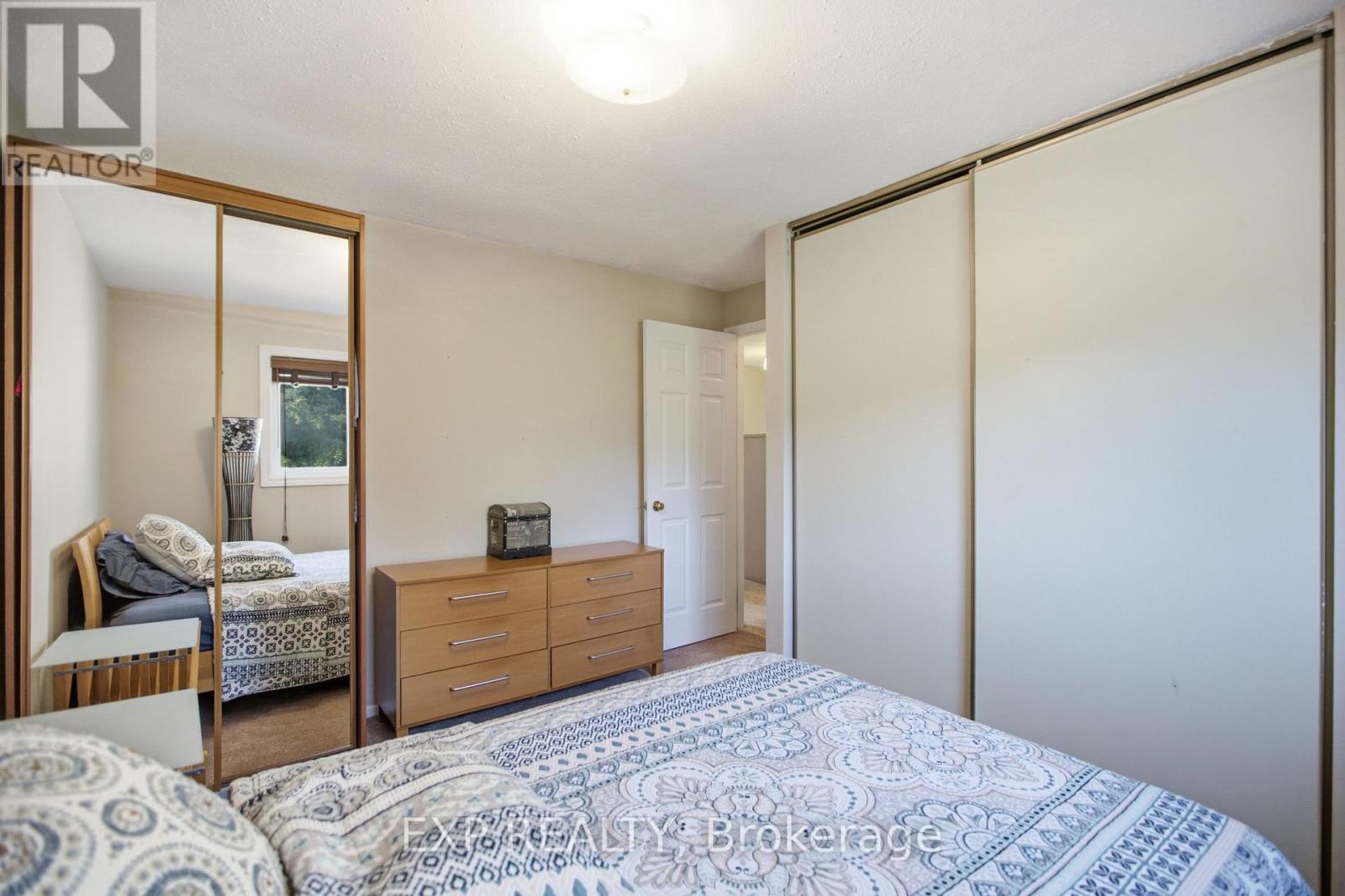 42 VALLEY RIDGE STREET - Image 28